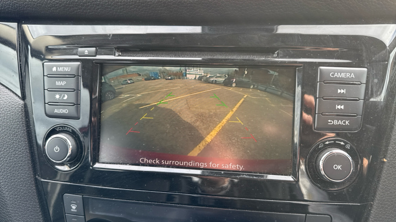 Nissan Qashqai 1.3 DiG-T Acenta Premium 5dr Petrol Hatchback